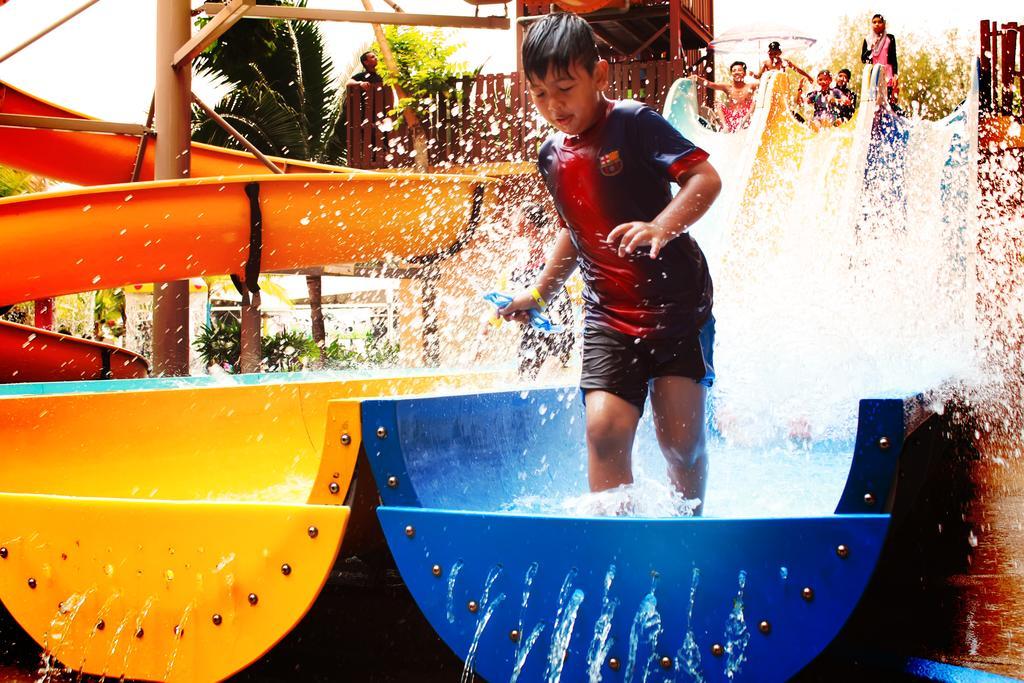 Gold Coast Morib International Resort Екстериор снимка