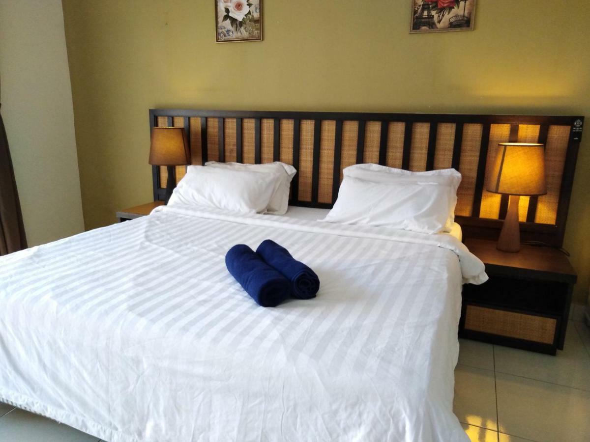 Gold Coast Morib International Resort Екстериор снимка