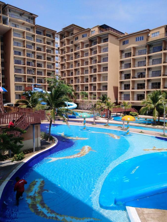 Gold Coast Morib International Resort Екстериор снимка